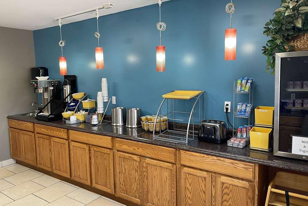 伊姆莱城戴斯酒店 Imlay City 餐厅 照片